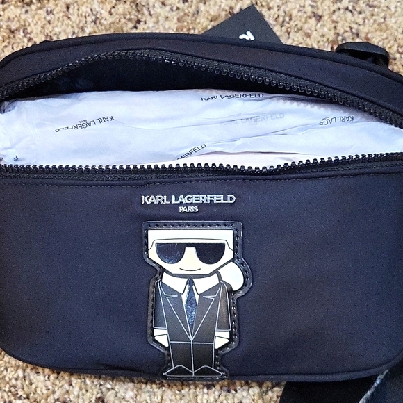 Karl Lagerfeld Paris Amour Voyage Logo Belt bag in black with KL image NWT - Picture 4 of 8